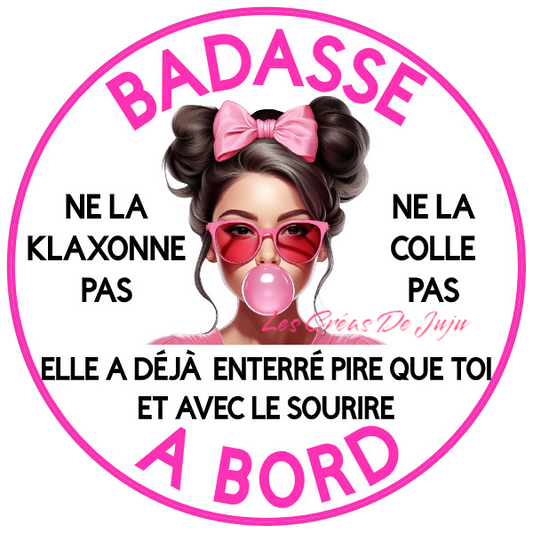 Macaron aimanté badasse à bord brune
