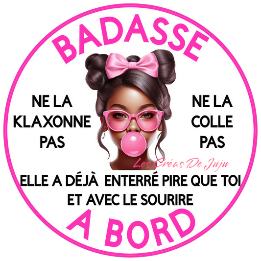 Macaron aimanté badasse à bord peau noire