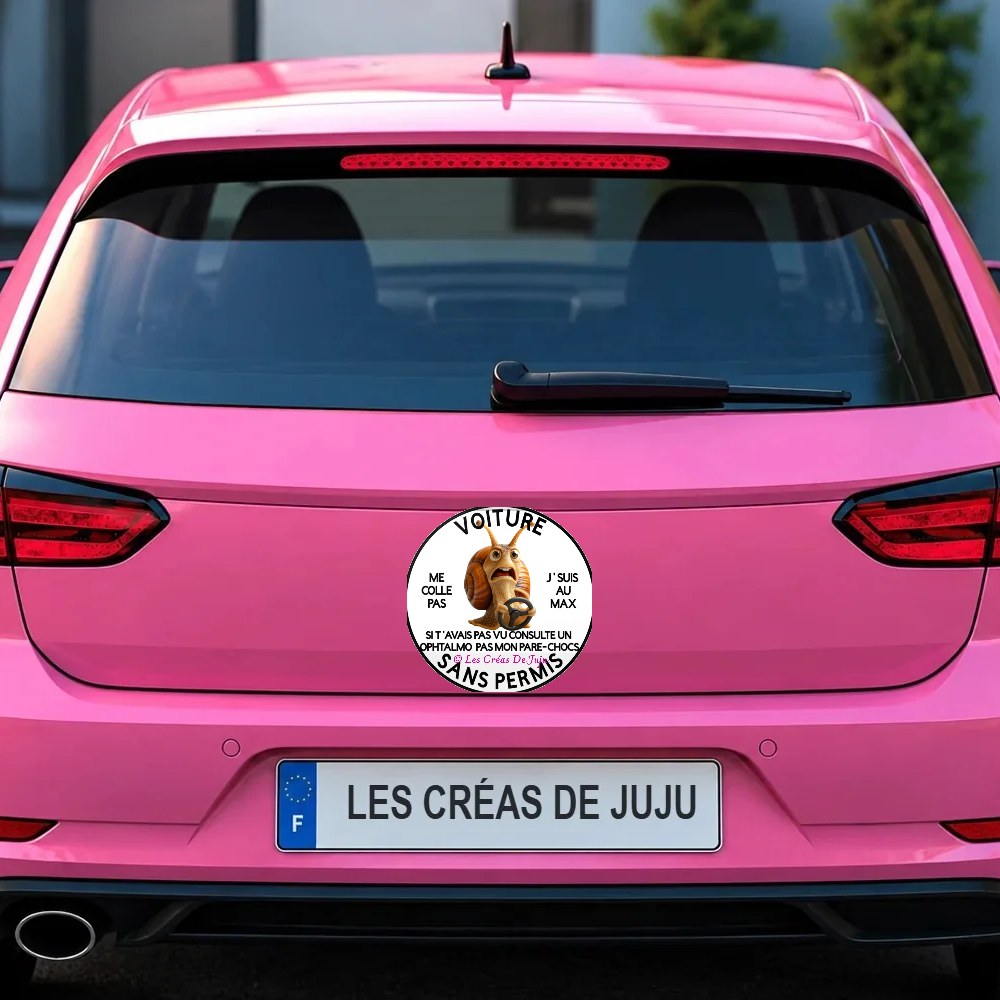 Stickers pour voiture sans permis version noire sur le coffre d'une voiture rose – Les Créas De Juju